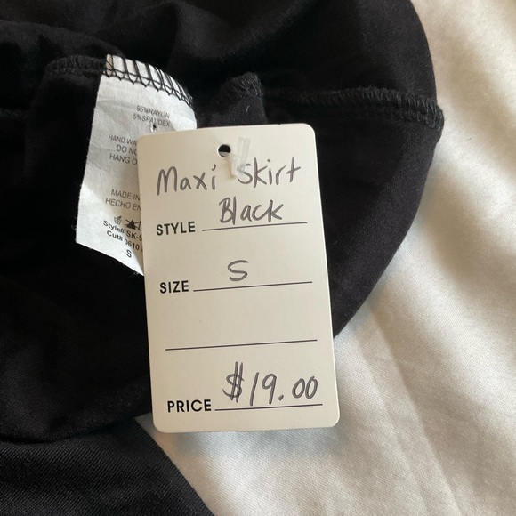 Burgundy Apparel - Solid Maxi Skirt - Picture 9 of 9